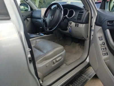 TOYOTA HILUX SURF