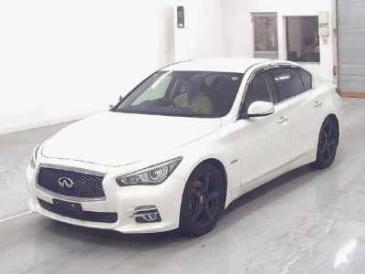 NISSAN SKYLINE