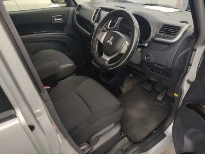 MITSUBISHI DELICA D:2