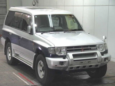 MITSUBISHI PAJERO