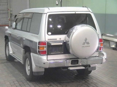 MITSUBISHI PAJERO