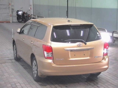 TOYOTA COROLLA FIELDER