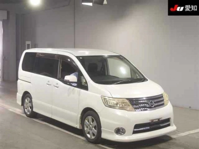 NISSAN SERENA