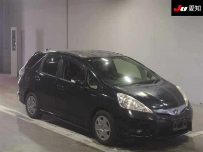 HONDA FIT SHUTTLE