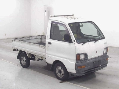 MITSUBISHI MINICAB