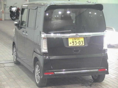 HONDA N BOX +