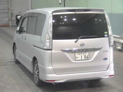 NISSAN SERENA