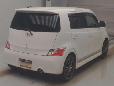 TOYOTA BB
