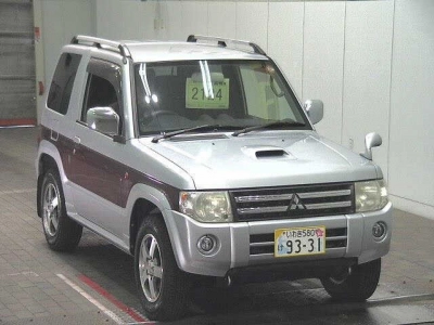 MITSUBISHI PAJERO MINI