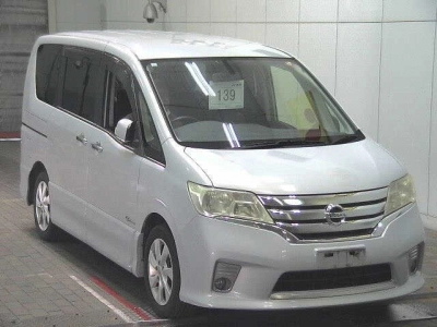 NISSAN SERENA
