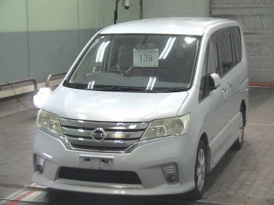 NISSAN SERENA