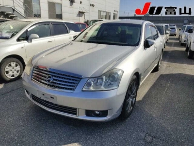 NISSAN FUGA