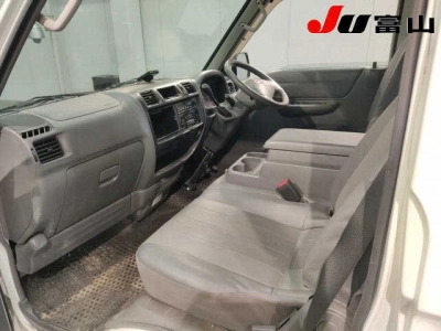 MAZDA BONGO VAN