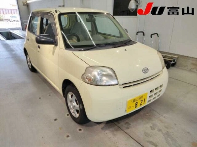 DAIHATSU ESSE