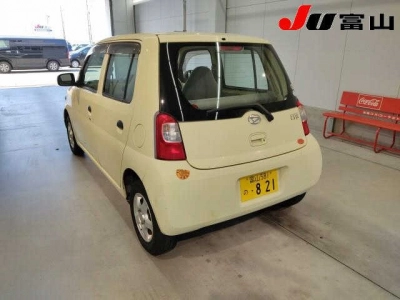 DAIHATSU ESSE