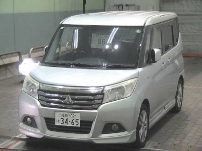 MITSUBISHI DELICA D:2