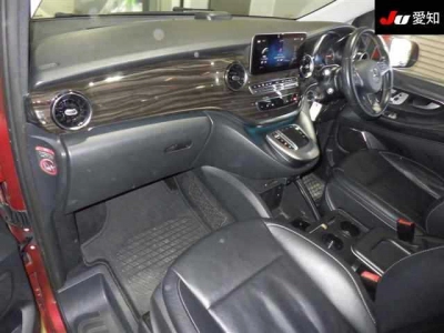 MERCEDES BENZ V CLASS