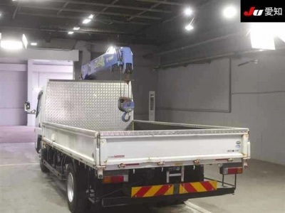 MITSUBISHI CANTER
