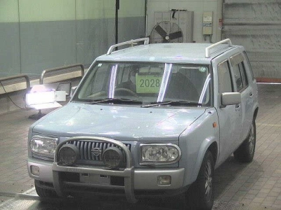 NISSAN RASHEEN