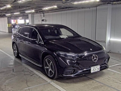 MERCEDES BENZ EQS SUV