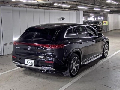 MERCEDES BENZ EQS SUV