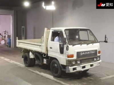 DAIHATSU DELTA TRUCK