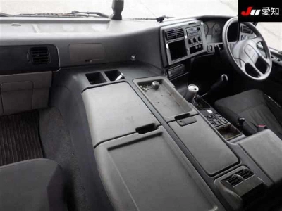 MITSUBISHI FUSO SUPER GREAT