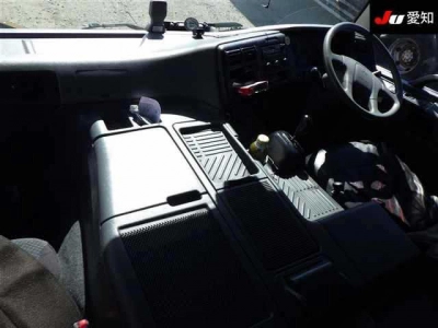 MITSUBISHI FUSO SUPER GREAT