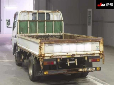 MITSUBISHI CANTER