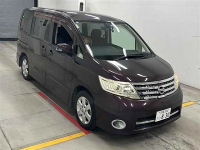 NISSAN SERENA