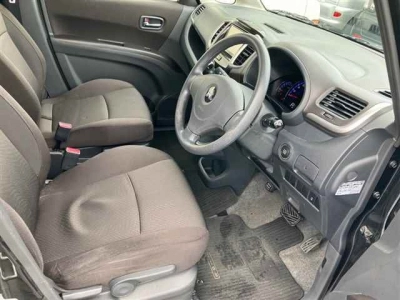 MITSUBISHI DELICA D:2