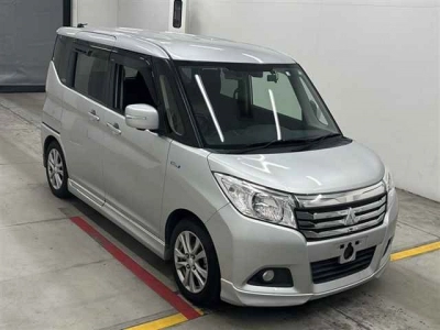 MITSUBISHI DELICA D:2