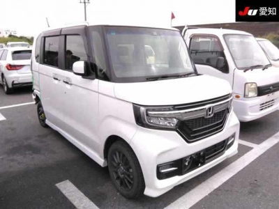 HONDA N BOX CUSTOM