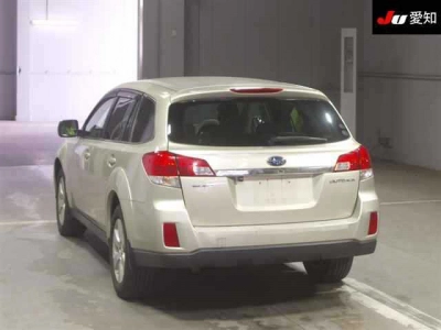SUBARU OUTBACK