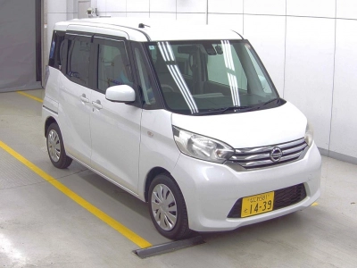 NISSAN DAYZ ROOX