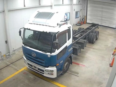 NISSAN UD