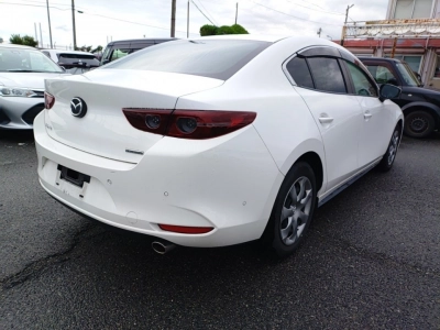 MAZDA MAZDA3