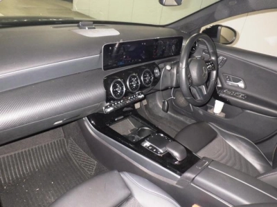 MERCEDES BENZ A CLASS