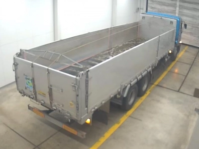 NISSAN UD