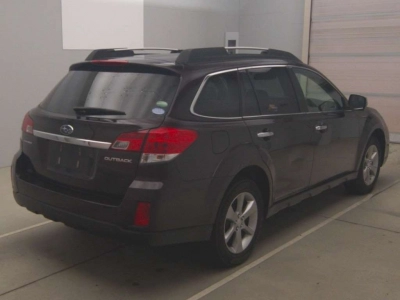 SUBARU OUTBACK
