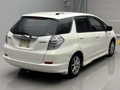 HONDA FIT SHUTTLE HYBRID