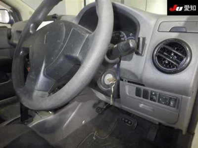 MITSUBISHI LANCER VAN