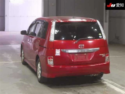 TOYOTA ISIS