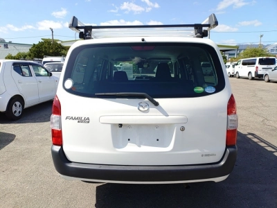 MAZDA FAMILIA