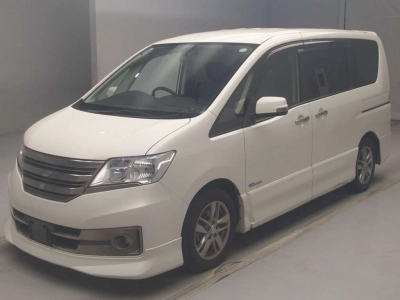 NISSAN SERENA