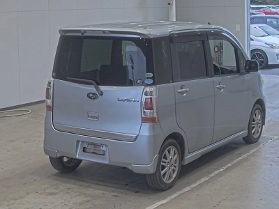 SUBARU LUCRA