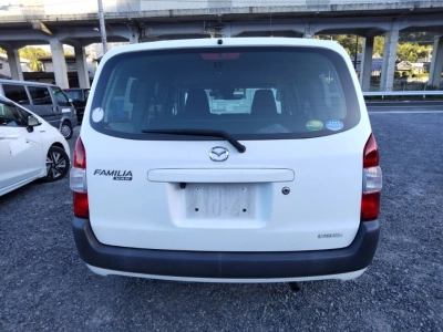 MAZDA FAMILIA