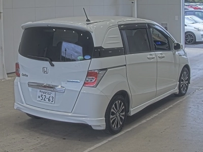 HONDA FREED SPIKE