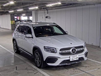 MERCEDES BENZ GLB