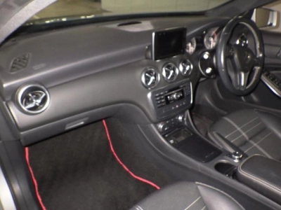 MERCEDES BENZ A CLASS